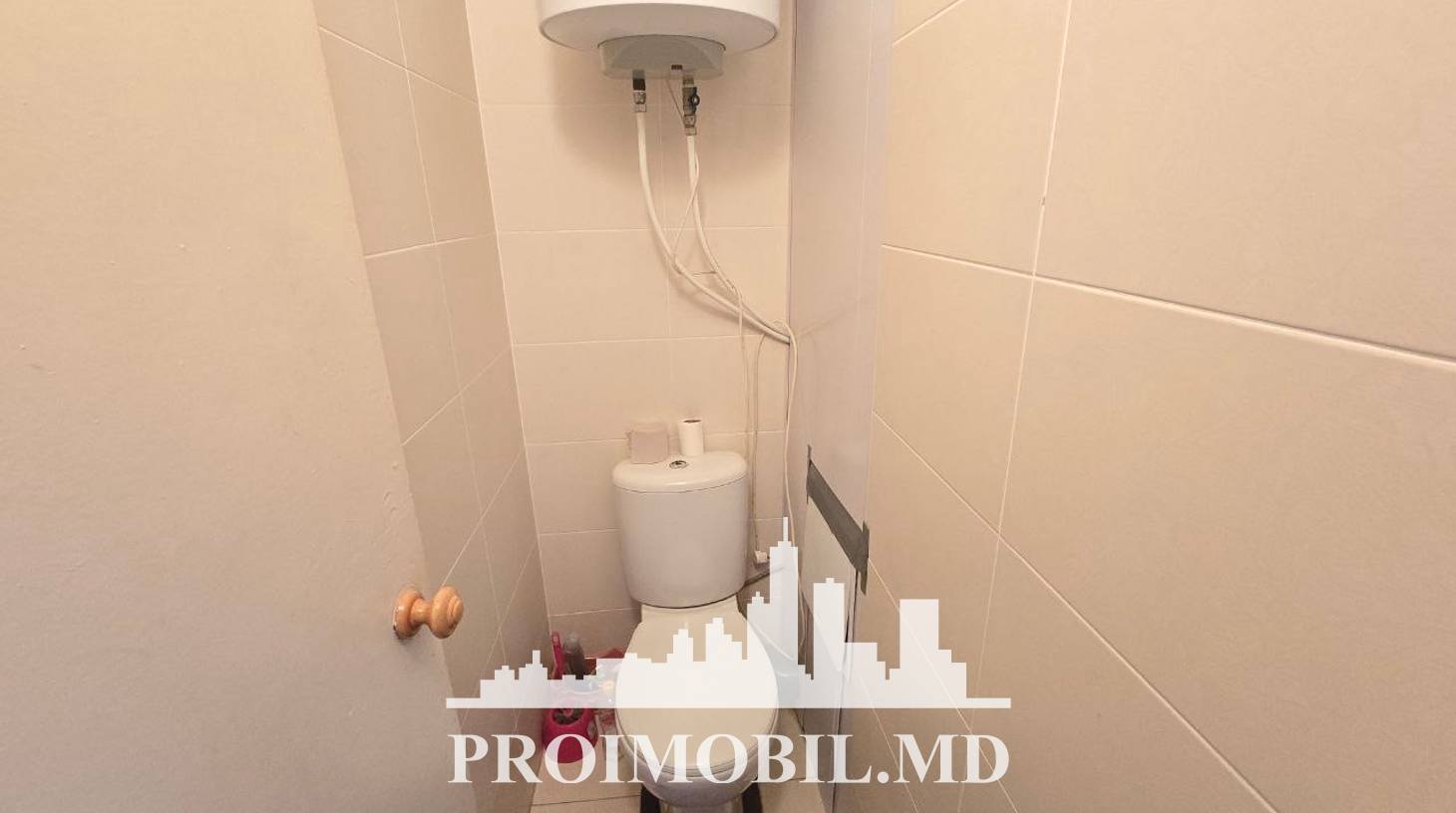 https://images.proimobil.md/--3IEVNBAyl02ZHMMd7b21zCW8JnUUFg2jGPKN5oyc4/watermark:0.75:so:0:30:0.39/resize:fill:1460:816:1/gravity:ce/bG9jYWw6Ly8vZXN0YXRlL2xyLzAwZmU0MjZhLTY5MmYtNDk3NC1iYTFiLTE3NDIwMDFiMjU4Ni5qcGVn
