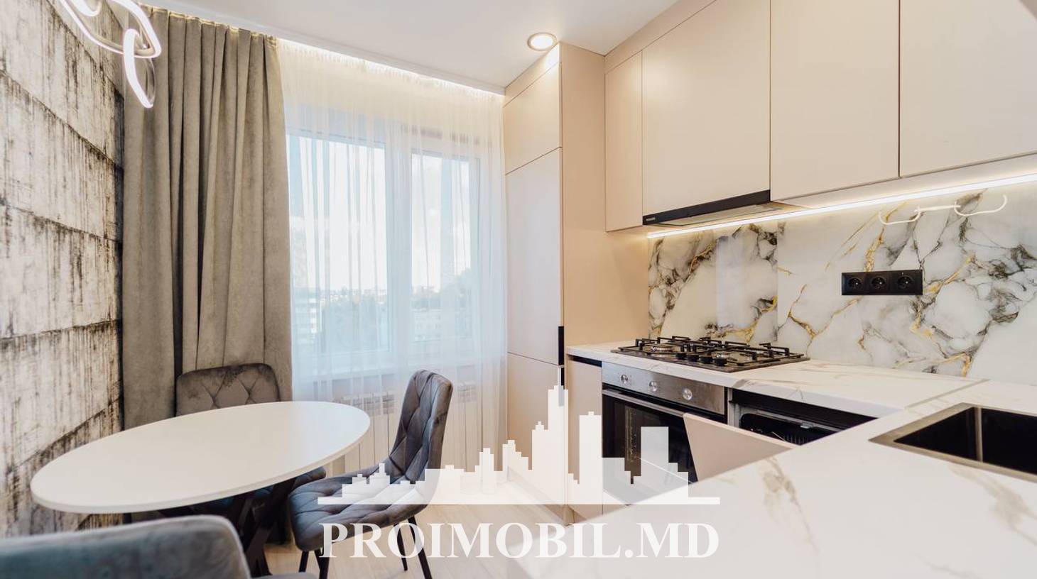 https://images.proimobil.md/--Pn8uVYa5HafKZu_LJNB7i-TdrJxL3xdp452sv5ms0/watermark:0.75:so:0:30:0.39/resize:fill:1460:816:1/gravity:ce/bG9jYWw6Ly8vZXN0YXRlL2xyL2FhN2IyZmIxLTRiNDMtNGZjZS1hMjZlLTEzOTcyZDJmODcxYi5qcGVn