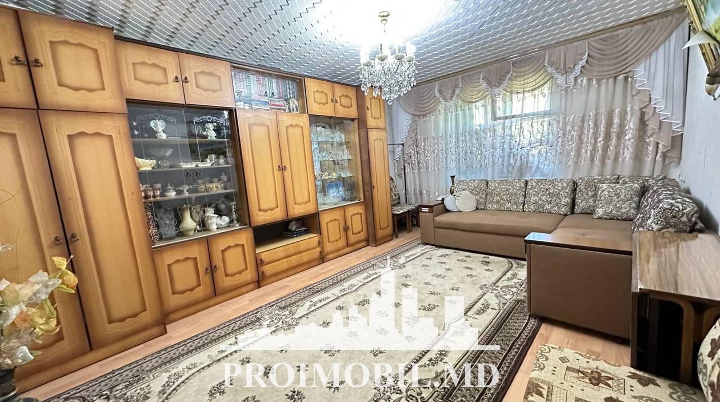 https://images.proimobil.md/-9Gv9uceyQmVjgrdVo_cNA7NYxXYFBktmPKQ8bjvV-0/watermark:0.75:so:0:30:0.39/resize:fill:1460:816:1/gravity:ce/bG9jYWw6Ly8vZXN0YXRlL2xyL2M3ZWE0NzllLWUzNGYtNDc0Yy1iOTU2LTU1M2FiOTQ2MTQ2Yy5qcGVn