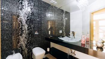 https://images.proimobil.md/-_3jodYu72DHVAXxPCWaAUiyVhejuULpR1hTfMgHu4o/resize:fill:350:198:1/gravity:ce/bG9jYWw6Ly8vZXN0YXRlL2xyLzEyZGNhZmY4LWU1M2EtNGU1NS1hZDE4LWE0NTk3M2ZjMzI3Yi5qcGVn