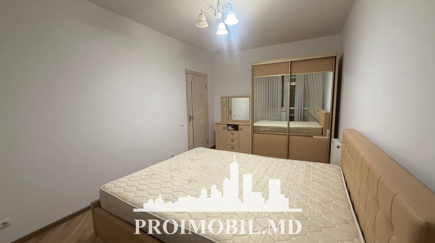 https://images.proimobil.md/-kfkaiAfILEOQ6BQl1B5jKSzBSz1xaUlgk6aHEopfHM/watermark:0.75:so:0:30:0.39/resize:fill:1460:816:1/gravity:ce/bG9jYWw6Ly8vZXN0YXRlL2xyLzY1YWZlN2ExLWQzOTItNDcxYy1iNmQ5LWIzMzY2YzA2Y2FkYy5qcGVn