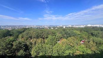 https://images.proimobil.md/-mwu9LGbMp088phNAgBQkXtT_2sk0HWf58F7D_0dA-o/resize:fill:350:198:1/gravity:ce/bG9jYWw6Ly8vZXN0YXRlL2xyL2QwZjdjMDQxLTIwZGItNDQ3OS1hZjk5LTRhYjMxYmJjM2ExNC5qcGVn