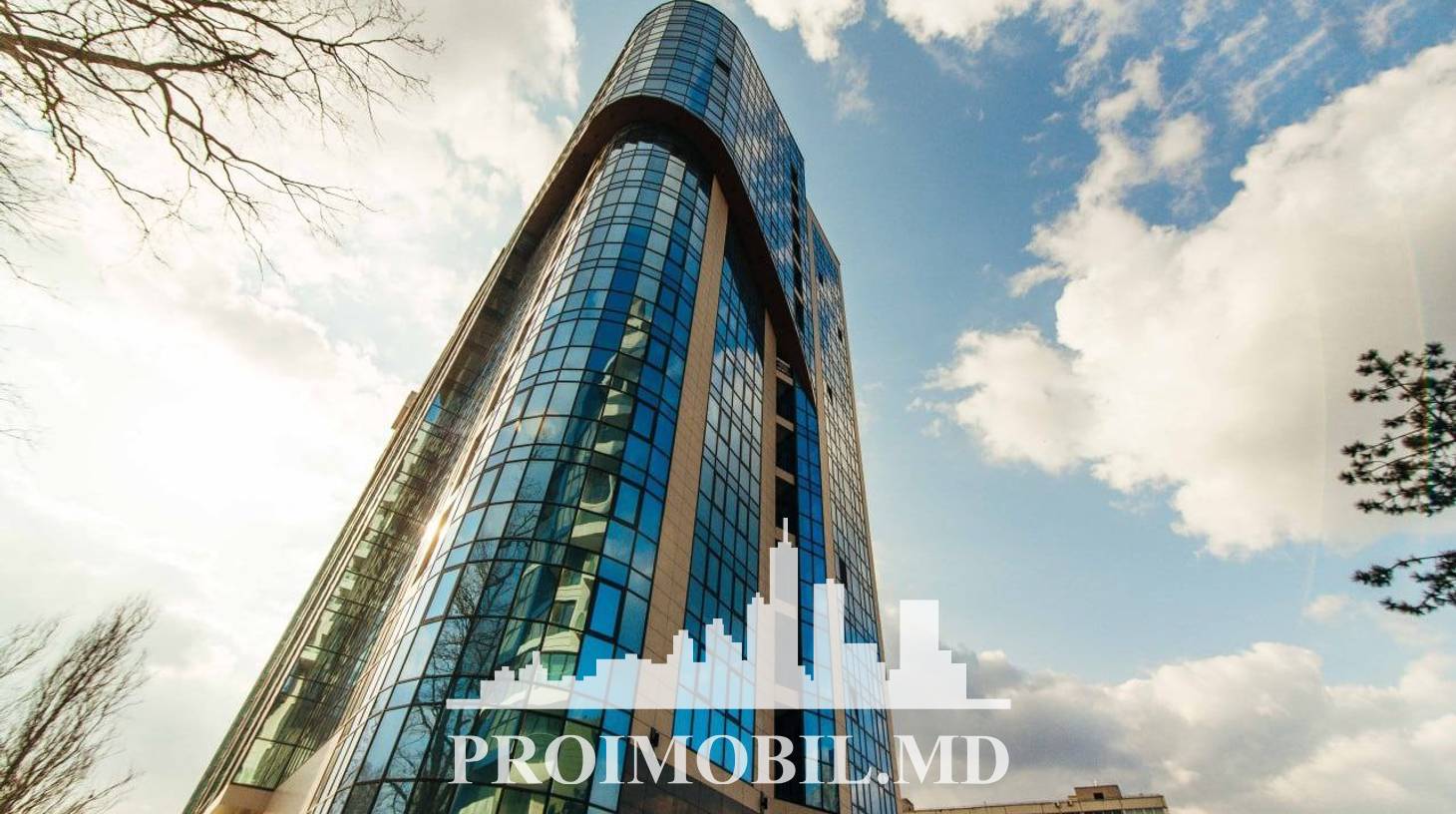 https://images.proimobil.md/-oOh8CaH184l9RR2JS5OANx3jA-6VLiTo4Q9GizT7uA/watermark:0.75:so:0:30:0.39/resize:fill:1460:816:1/gravity:ce/bG9jYWw6Ly8vZXN0YXRlL2xyLzk0YzUxOGE3LWI0ZDYtNGNhNC1hM2FkLTFiOTNkOGRmMDdjYS5qcGVn