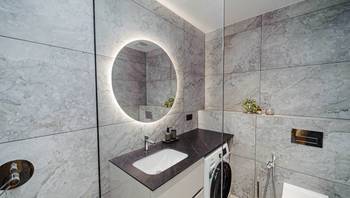 https://images.proimobil.md/-uqqEKvrHzgyFSiXC4zORhh-GPFFIIJ0w9UzCzByRSg/resize:fill:350:198:1/gravity:ce/bG9jYWw6Ly8vZXN0YXRlL2xyLzNlYzMwMWQyLWRhOTAtNGQ2Yi1iY2I1LWQwZTgyNTdiYzRkYy5qcGVn