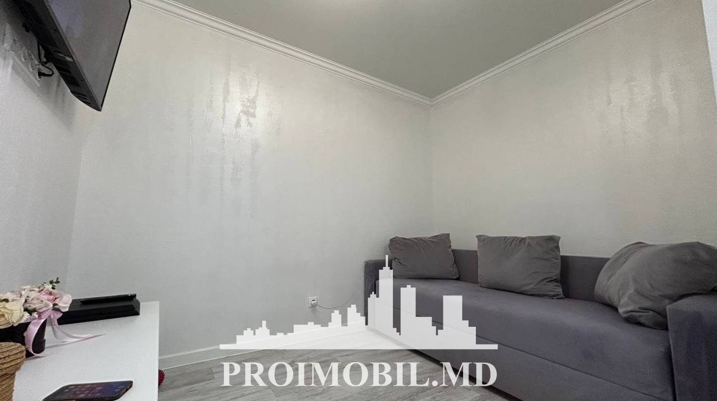 https://images.proimobil.md/00NkH4WXAIxSEh_WcpPk5VG2KRkwUwhgmwFPfEw75r0/watermark:0.75:so:0:30:0.39/resize:fill:1460:816:1/gravity:ce/bG9jYWw6Ly8vZXN0YXRlL2xyL2Y0NmIzZjA2LWY0ODMtNDMxNy05MTFjLTlmYjQzNDA5OTM4My5qcGVn