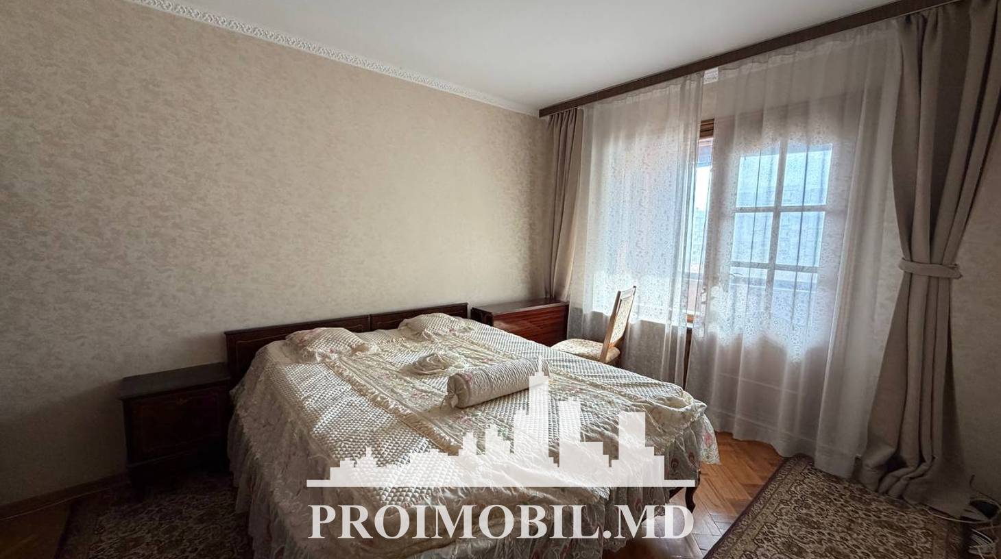 https://images.proimobil.md/018q3eIkhaiQdpslZ9_cSPn_BxpuReiswJaeoe6X3-Y/watermark:0.75:so:0:30:0.39/resize:fill:1460:816:1/gravity:ce/bG9jYWw6Ly8vZXN0YXRlL2xyLzNiMWM2ZGVkLTRmNjYtNDhkMS05YjE1LTcyN2JiMWFmMTYwNi5qcGVn
