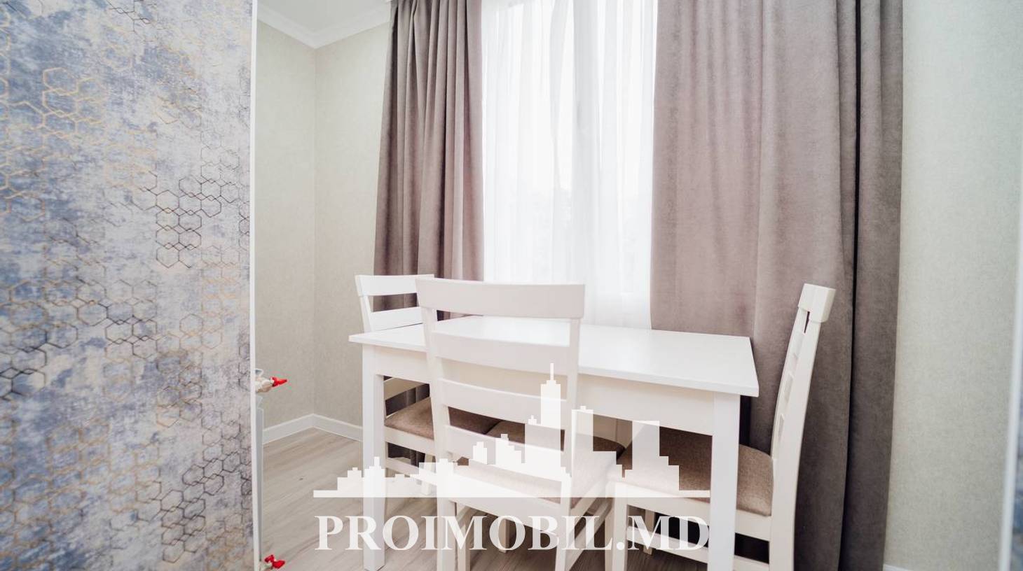 https://images.proimobil.md/02chX-pEn6B9KRrkUqFzc3XEYhkumITH5WRlNCpoQ0I/watermark:0.75:so:0:30:0.39/resize:fill:1460:816:1/gravity:ce/bG9jYWw6Ly8vZXN0YXRlL2xyLzA0YzU4NDRhLTFkZTYtNDAzMS04Y2UyLTFjZWFiMzFiNzA0MS5qcGVn