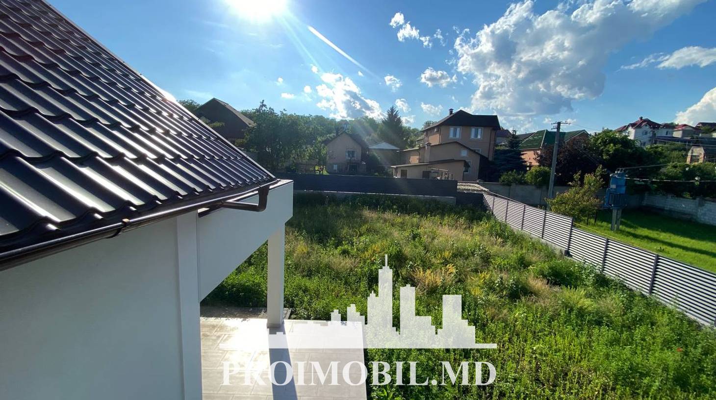 https://images.proimobil.md/03aNy4zgidphcufEmAe8SY2K5EIg0ZxMJCRT2xu34mQ/watermark:0.75:so:0:30:0.39/resize:fill:1460:816:1/gravity:ce/bG9jYWw6Ly8vZXN0YXRlL2xyLzE0NGMzYTBiLWU4NTEtNGMyOS1hMjY1LWUxYjk1YTBlMzc3Ny5qcGVn