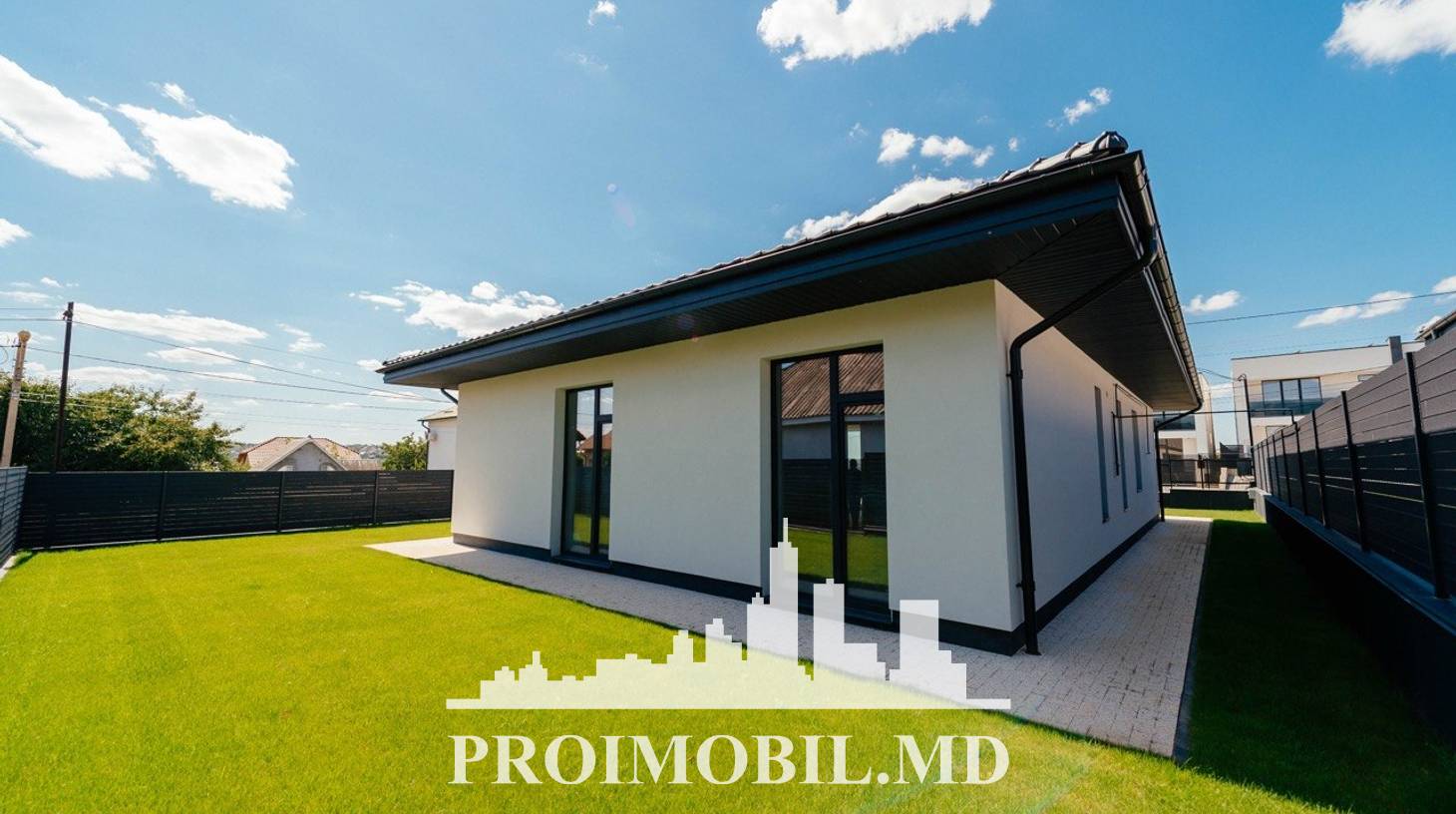 https://images.proimobil.md/04UkKJEjRdHXYYGIa8p0u9rFPVETcYS8z6j8rsyIOL0/watermark:0.75:so:0:30:0.39/resize:fill:1460:816:1/gravity:ce/bG9jYWw6Ly8vZXN0YXRlL2xyL2NiNGNiMGMxLWQ5MTktNDQxYy1hYmJlLWU2MDJiN2M4MDljMS5qcGVn
