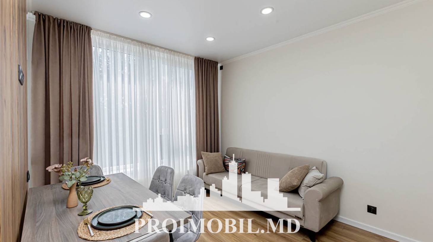 https://images.proimobil.md/05lnzAXI61vD0ObtwRMmhy7QseJQzWmKCUxIW4SO21U/watermark:0.75:so:0:30:0.39/resize:fill:1460:816:1/gravity:ce/bG9jYWw6Ly8vZXN0YXRlL2xyLzQ0NTQ2N2JiLTFjN2QtNDRmYi05YzczLTE5ZTJmZmU4Njc1ZS5qcGVn