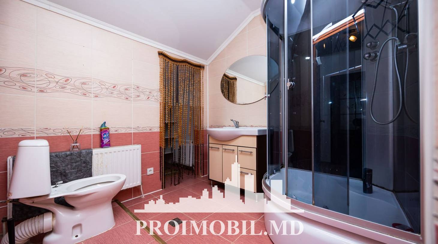 https://images.proimobil.md/09BVRg9lQ2Z9J6SdKKnaIpaKOXeCSL8Cxa2o6S2i_3c/watermark:0.75:so:0:30:0.39/resize:fill:1460:816:1/gravity:ce/bG9jYWw6Ly8vZXN0YXRlL2xyL2ZmY2NjOTNmLWZmMDYtNDliYy05YTlkLWQ3ZmM1MWUzYWY2MC5qcGVn