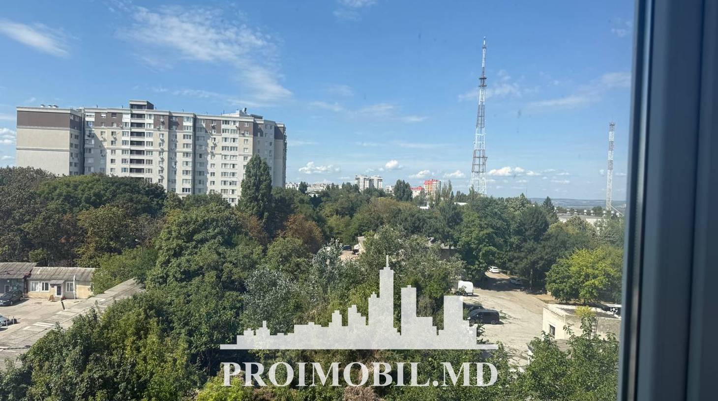 https://images.proimobil.md/0D_ybAxedDOYFt7n6g9NSr7_YKB4O8sSGICHXy2qEUI/watermark:0.75:so:0:30:0.39/resize:fill:1460:816:1/gravity:ce/bG9jYWw6Ly8vZXN0YXRlL2xyLzk1YTlhZjZhLTcyMjktNDNjNy1iZmEwLWYwZDc0NzBiODJiNC5qcGVn