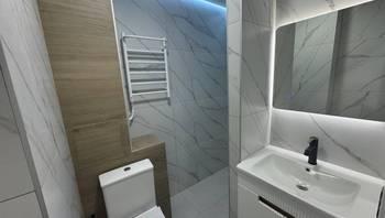 https://images.proimobil.md/0E0lkItk56O-VLXKQzj7KKrenvbr8596kpsveUDxPzI/resize:fill:350:198:1/gravity:ce/bG9jYWw6Ly8vZXN0YXRlL2xyLzUwMjhhNTNjLWVkMmItNDZlOC04ZTJlLTUyNTA4ZmJjZjI4MS5qcGVn