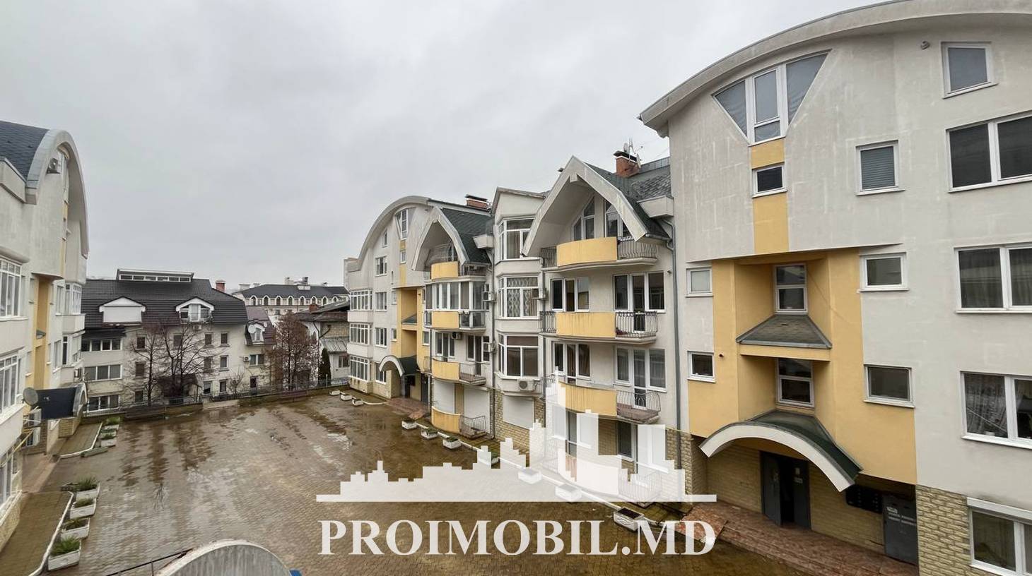 https://images.proimobil.md/0EkglNX_hG7uzCHHNT-LFccLOyfvC2fnY9qtjH_GuQQ/watermark:0.75:so:0:30:0.39/resize:fill:1460:816:1/gravity:ce/bG9jYWw6Ly8vZXN0YXRlL2xyL2YxYTQ5YjY2LWQ2OWEtNGU0MC1hN2M2LWUzNzhmNWQ1YzVkZS5qcGVn