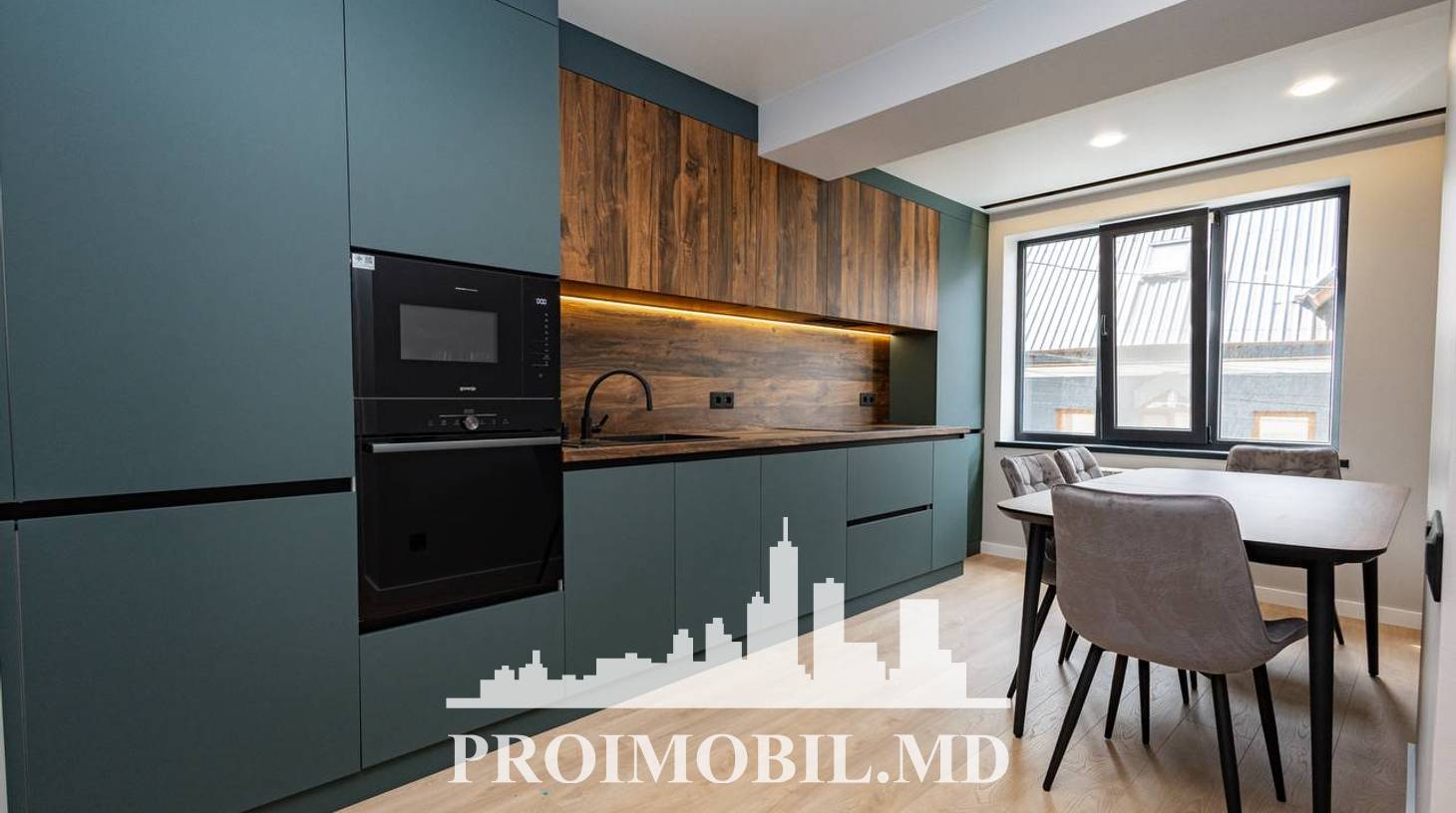 https://images.proimobil.md/0GULYOHCUJ3PRuuGp9FRDR0UH349WvDzN1BW5jv447w/watermark:0.75:so:0:30:0.39/resize:fill:1460:816:1/gravity:ce/bG9jYWw6Ly8vZXN0YXRlL2xyLzQ3MGMwMjY0LTNmZTMtNGE1MC05OWQ5LWRkYmE5ZTQ0MjJlZS5qcGVn