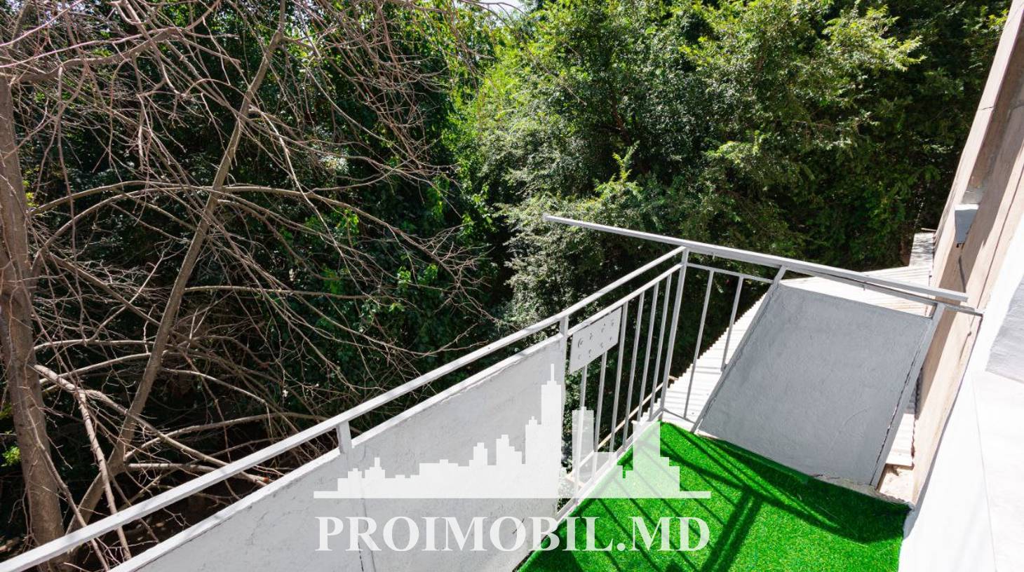 https://images.proimobil.md/0GbHo5d-AbqLaknTv5pXv0vVepZBH_thMc5Eb1YC6wc/watermark:0.75:so:0:30:0.39/resize:fill:1460:816:1/gravity:ce/bG9jYWw6Ly8vZXN0YXRlL2xyL2EzZDRkM2IzLWJhMDktNGIwNC05NzFlLWI0MGQwYzVkYTNjZS5qcGVn