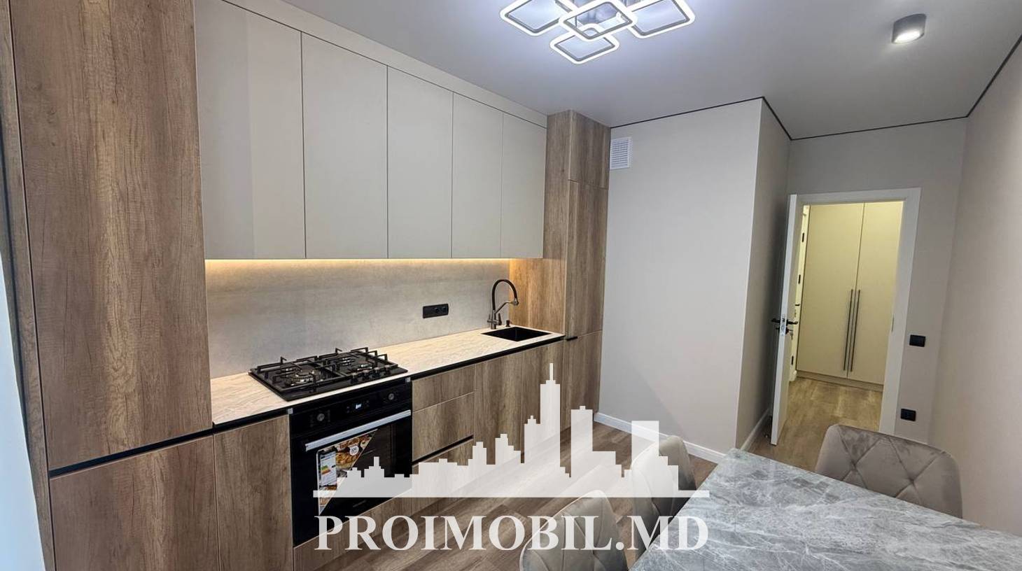 https://images.proimobil.md/0Gcv8bdjy-9w-FWUt5Zyhf8h4bM1jUYdyOFAAnmQIpI/watermark:0.75:so:0:30:0.39/resize:fill:1460:816:1/gravity:ce/bG9jYWw6Ly8vZXN0YXRlL2xyL2E0NWJmYzBmLWZlYmItNDAxNi05YTNkLWE1OGMwZGNiM2ViZC5qcGVn