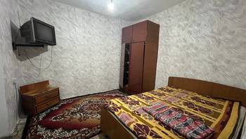 https://images.proimobil.md/0JtEUnXHGiKlp6uUwyOTGLfq94keOmHGdErulCqpwXA/resize:fill:350:198:1/gravity:ce/bG9jYWw6Ly8vZXN0YXRlL2xyL2U4MjBlOWE5LWM4NjYtNDY2Mi1iMDk2LWIzMTQzYmZhNTk2My5qcGVn