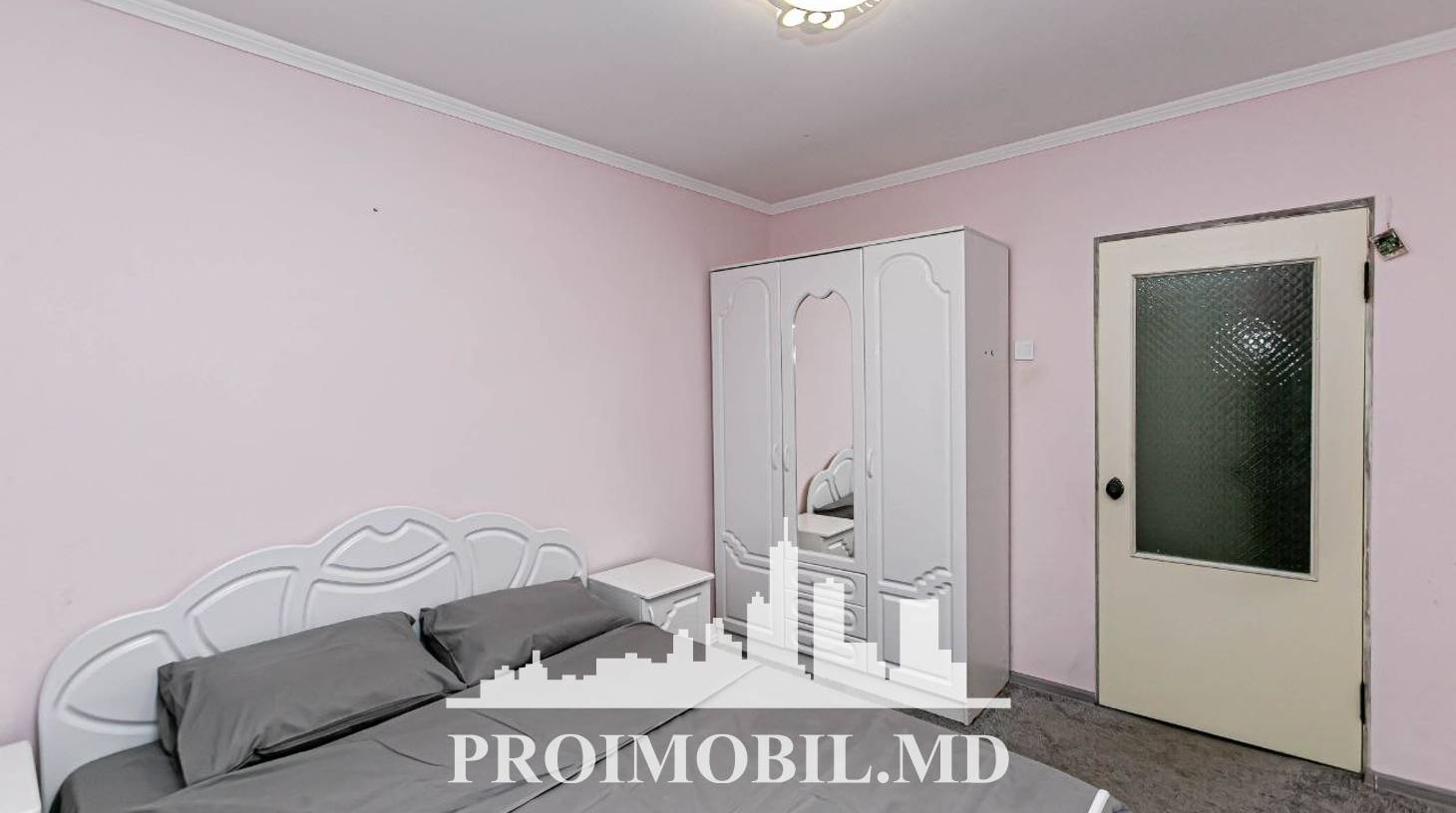 https://images.proimobil.md/0KgX_cEzpVzE4i_SEkDTdSSaDK_D2vbTsVQEnIazTpw/watermark:0.75:so:0:30:0.39/resize:fill:1460:816:1/gravity:ce/bG9jYWw6Ly8vZXN0YXRlL2xyLzY1OGNhZWIzLWViY2QtNDdjMS05ZTNkLWI5NWJiOTZiNjU0ZS5qcGVn