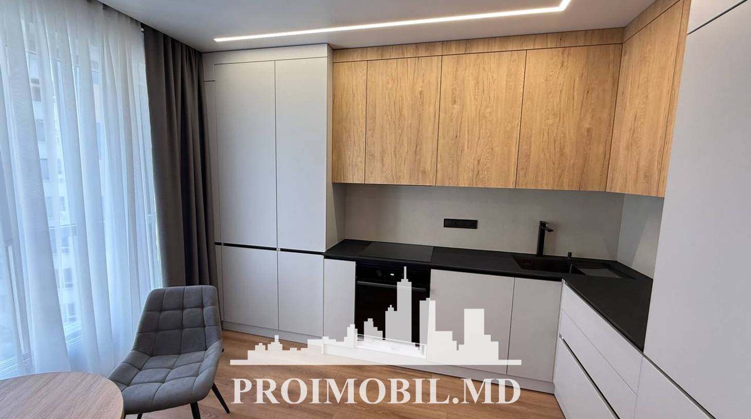 https://images.proimobil.md/0NWHC39TqJgwvrExM7Pg0hE9iC-pruVJ5bAOEZdnY3E/watermark:0.75:so:0:30:0.39/resize:fill:1460:816:1/gravity:ce/bG9jYWw6Ly8vZXN0YXRlL2xyL2VkMTkwZDgxLThkZjYtNGFmOC05NTk1LTQ3MjQzOTFkYjlmYS5qcGVn