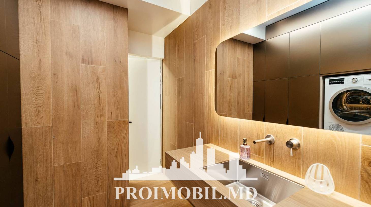 https://images.proimobil.md/0P4t4vsSkmCGnnBf6paQArknzt1C3GbWt6koraeP8po/watermark:0.75:so:0:30:0.39/resize:fill:1460:816:1/gravity:ce/bG9jYWw6Ly8vZXN0YXRlL2xyLzI1MTE2ZGY2LTNjOWMtNDUwYS1iYTYyLTZiNWYxOWY2NjBhYy5qcGVn