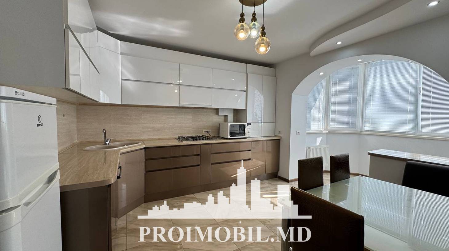 https://images.proimobil.md/0PHNDoj5p4bQx8OSvf4aRTlTN00upugbtL9MhIs3bG8/watermark:0.75:so:0:30:0.39/resize:fill:1460:816:1/gravity:ce/bG9jYWw6Ly8vZXN0YXRlL2xyLzNjMDQ0NzdkLTVlNjAtNGQxMC05MjRlLTc0MTMyZTJmNTI2My5qcGVn