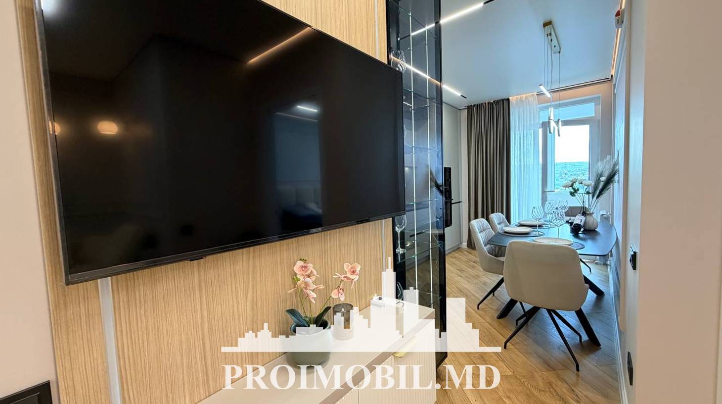 https://images.proimobil.md/0Tcw8ZjZOrJNEuzGPG2b4-55yJE3yIOWgGg1NbCI_sk/watermark:0.75:so:0:30:0.39/resize:fill:1460:816:1/gravity:ce/bG9jYWw6Ly8vZXN0YXRlL2xyL2FmZDExMTA0LTY0Y2QtNDFhMC04ZjJlLTc0NzNhMjc2YjhlYS5qcGVn