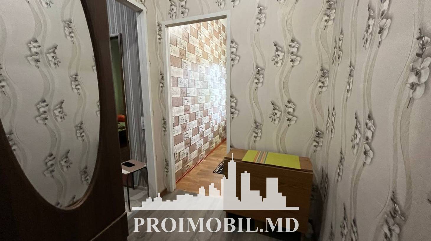 https://images.proimobil.md/0U520GyOewHucCsyanlAVd-OkXB3BPZVrw0XXm-ouco/watermark:0.75:so:0:30:0.39/resize:fill:1460:816:1/gravity:ce/bG9jYWw6Ly8vZXN0YXRlL2xyLzk4ZjcxMDg5LTYzODQtNGI2YS1hMzkwLTkzMDcxMTViMTg1ZS5qcGVn