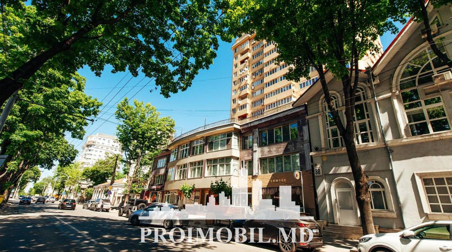 https://images.proimobil.md/0VKbaAs5vPAd1EgdROWSZDu7qhNdiVIi0YSC_K7RT-4/watermark:0.75:so:0:30:0.39/resize:fill:1460:816:1/gravity:ce/bG9jYWw6Ly8vZXN0YXRlL2xyL2Q1N2EwMWM0LTdiYTctNDBmNi1hMWJhLWJjZDUxOWM5Yzg4Mi5qcGVn
