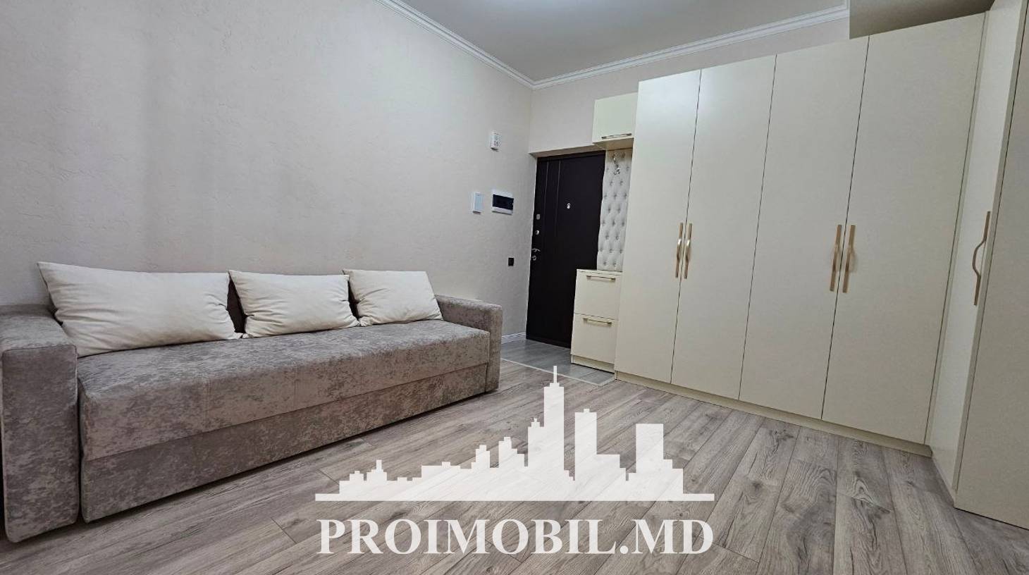 https://images.proimobil.md/0WQt4dJm2uNzF5shplnLUrKpIE3kAHj7hN06AGYV8v4/watermark:0.75:so:0:30:0.39/resize:fill:1460:816:1/gravity:ce/bG9jYWw6Ly8vZXN0YXRlL2xyL2I0ZDY1OWMwLTA0OWQtNGNiYy1iMWI5LTcyNDljYWI0NTI4Yi5qcGVn