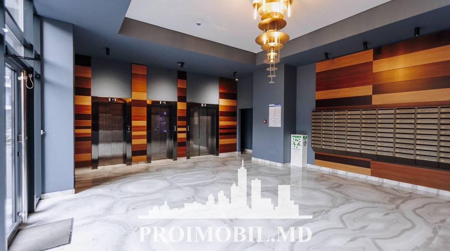 https://images.proimobil.md/0Y-P3yK7dSThpE0O_HjaSUvQZ8OXenfiBM7wdnuj7_w/watermark:0.75:so:0:30:0.39/resize:fill:1460:816:1/gravity:ce/bG9jYWw6Ly8vZXN0YXRlL2xyLzRkNWYzOTBlLTAwMGUtNGQ2NS1iNDhhLTI1NGFiNThmYzIxMi5qcGVn