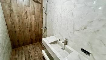 https://images.proimobil.md/0Y32dBHolA-vhBURM188xv4X32wDqywKN1LTBjHtZpE/resize:fill:350:198:1/gravity:ce/bG9jYWw6Ly8vZXN0YXRlL2xyL2YyMGUxYzQ3LTA5ZjItNDFjMi04NTI2LTNlZTc3NDA0NjgzYi5qcGVn