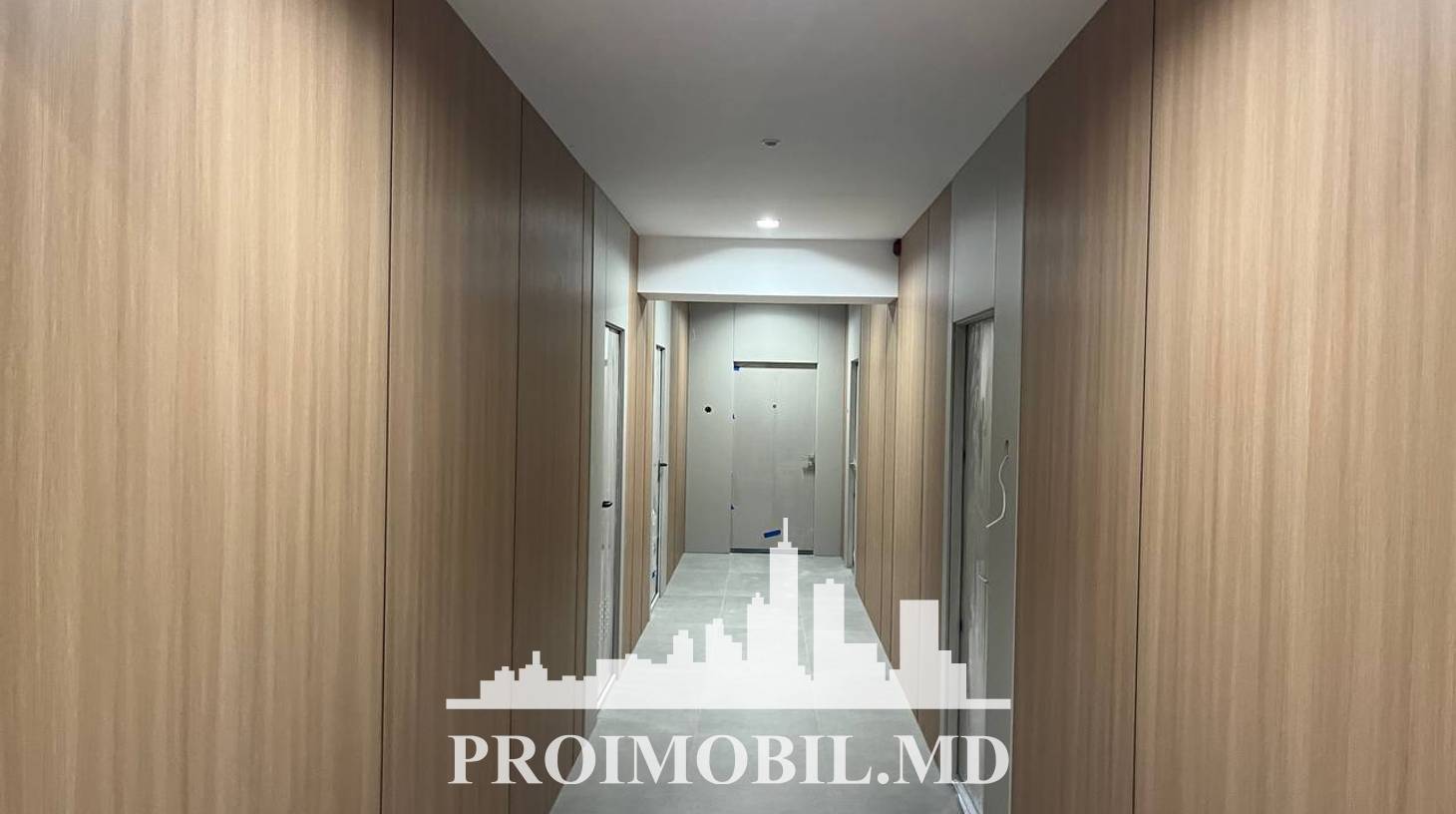 https://images.proimobil.md/0Yzx4GrWIUJq_HTS7eAqFL4a4A_mHuCy5q3ur9RY8Qo/watermark:0.75:so:0:30:0.39/resize:fill:1460:816:1/gravity:ce/bG9jYWw6Ly8vZXN0YXRlL2xyLzI5ZTI1NTdiLWVjM2EtNDhjMC05M2M5LTE3ZDZhNGJiOTRhZS5qcGVn