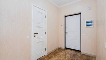 https://images.proimobil.md/0_4Q7LP73norpubQNegzLSbk4kb5U4hj3tcNWHCfX1Y/resize:fill:350:198:1/gravity:ce/bG9jYWw6Ly8vZXN0YXRlL2xyLzYxMTIxMGIwLTBjMmQtNDI0ZS1hNDYzLTBlN2UyZWEzZmI3Yi5qcGVn