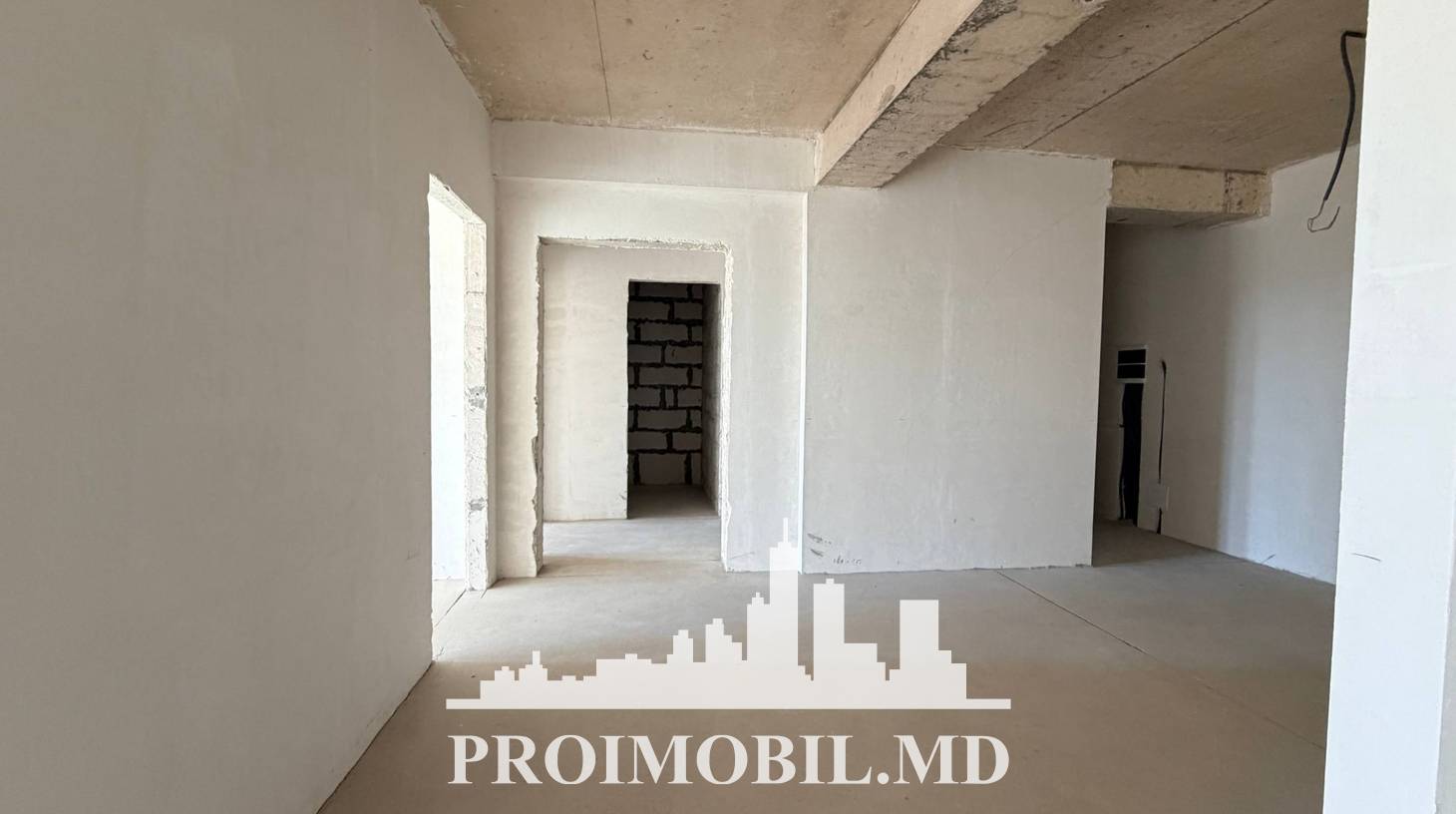 https://images.proimobil.md/0azZC0o0C1UbW-2ZCWJa7ywnxTX8PZdTUIFeXHFwEz8/watermark:0.75:so:0:30:0.39/resize:fill:1460:816:1/gravity:ce/bG9jYWw6Ly8vZXN0YXRlL2xyLzk2Nzc3YWZmLTliMGMtNGFjOS1iYTcxLTk5MTM3ZThmN2NmMC5qcGVn