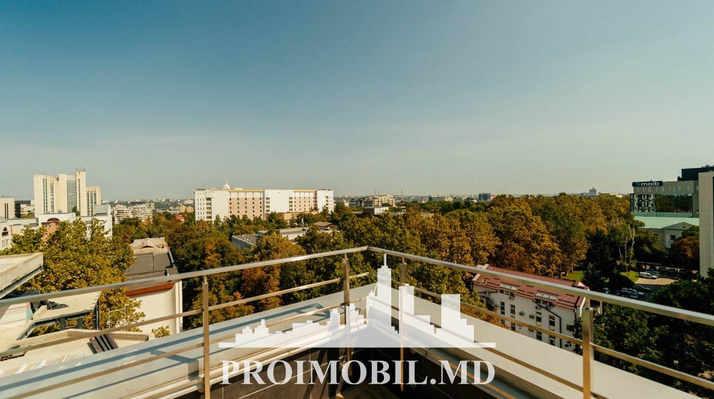 https://images.proimobil.md/0b8fWqt9cMmfC7azKTHD_oWSVUpz0KCzfsSb27DOQEo/watermark:0.75:so:0:30:0.39/resize:fill:1460:816:1/gravity:ce/bG9jYWw6Ly8vZXN0YXRlL2xyLzNkYmNlMjFlLTEzYjMtNGM3Mi05N2EyLTQ3YjlmMmVlY2MwNS5qcGVn