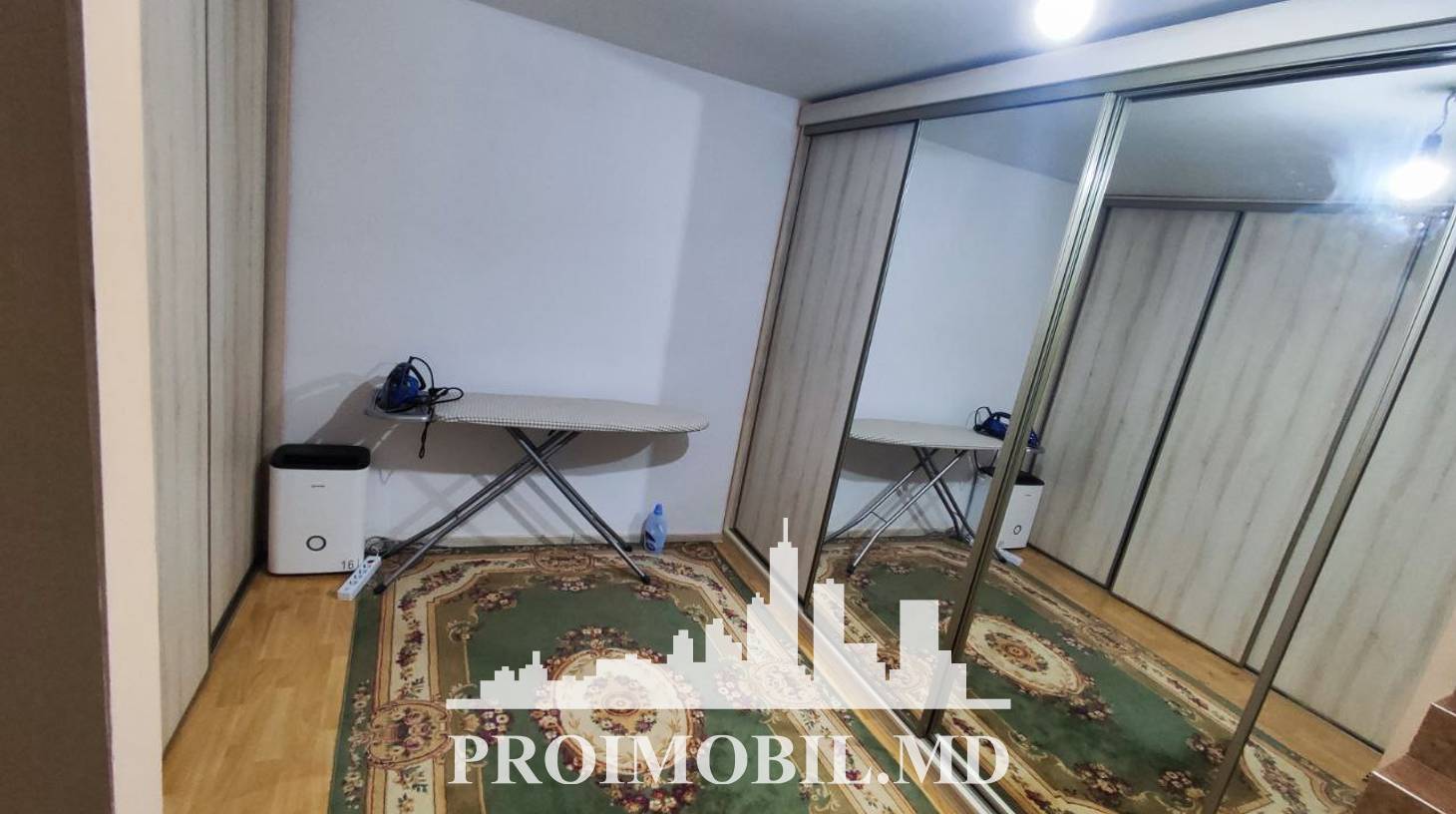 https://images.proimobil.md/0bIlqcfiXSU_zlghGuiCJnf_ACzAaUOAZN3cLAbKQ7M/watermark:0.75:so:0:30:0.39/resize:fill:1460:816:1/gravity:ce/bG9jYWw6Ly8vZXN0YXRlL2xyLzU4NDI3NDc5LTdhNDItNDU3OC04NWNiLWEwZjI2ZjM5MWIxMS5qcGVn