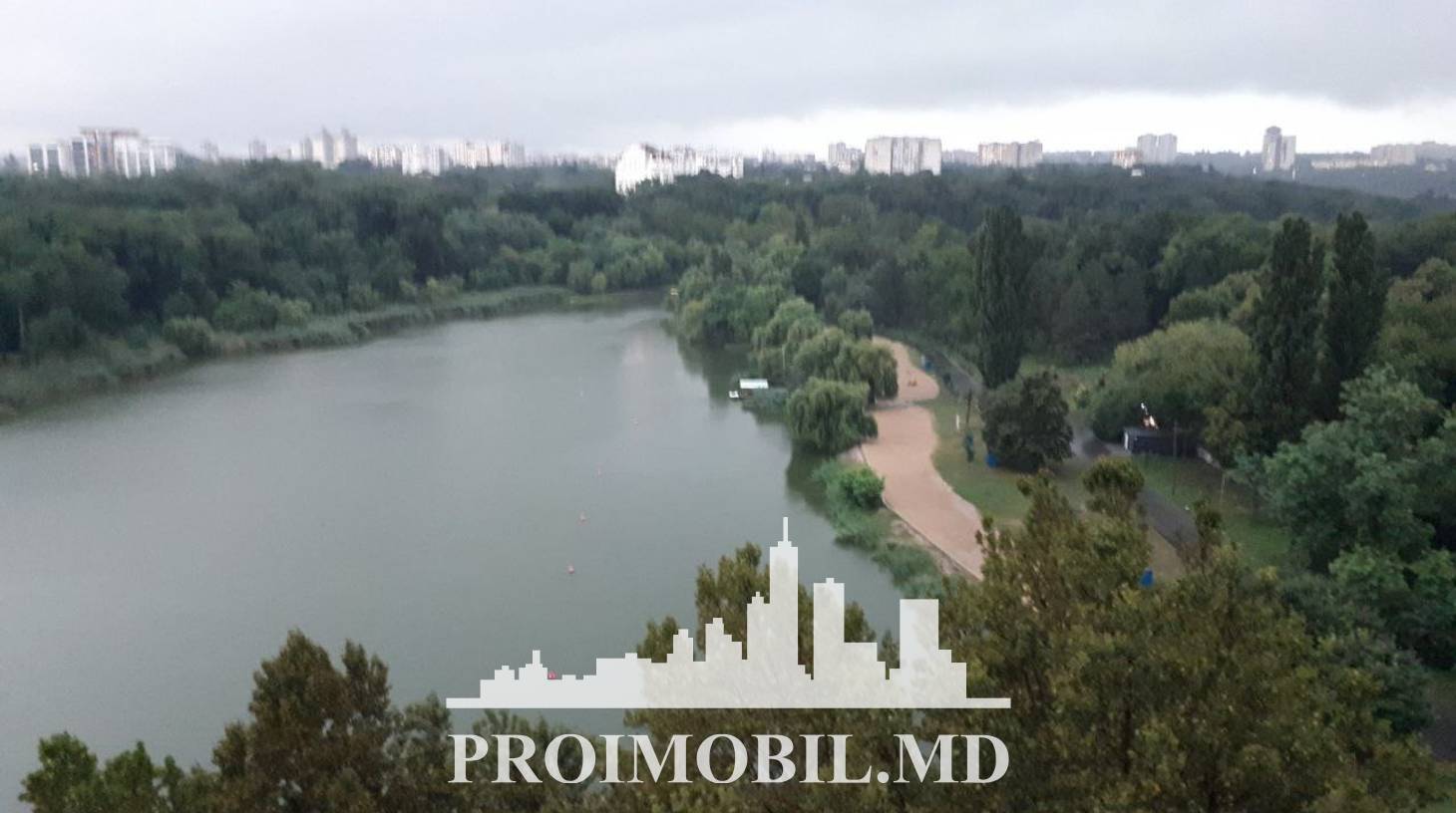 https://images.proimobil.md/0c2Ztn997LPrhINTm2aCQbHyK6c9dotzyx_2HOiC59Q/watermark:0.75:so:0:30:0.39/resize:fill:1460:816:1/gravity:ce/bG9jYWw6Ly8vZXN0YXRlL2xyLzM4M2ZmMzNhLTIzOTItNGIwYS1hNGNmLTYxZThjYjhhMTE3Ny5qcGVn