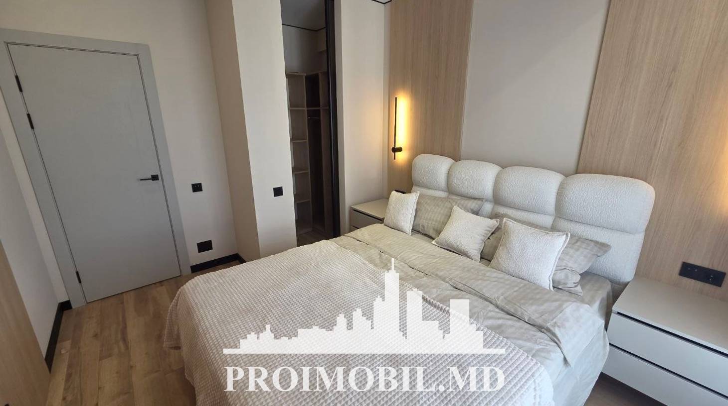 https://images.proimobil.md/0ckdTOF1e7VdaemrnZ77IxNkeI8hPuKtarfpFXG4vGI/watermark:0.75:so:0:30:0.39/resize:fill:1460:816:1/gravity:ce/bG9jYWw6Ly8vZXN0YXRlL2xyLzQwODA3MGIyLTc5MGItNDU5OS04OTIyLTZjYTA5ZjAyYjcyYi5qcGVn