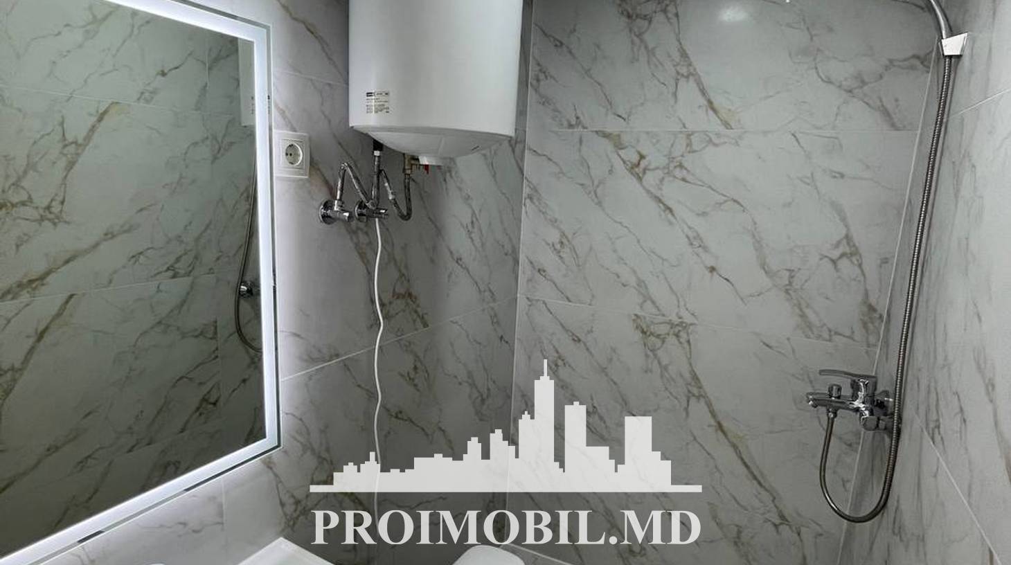 https://images.proimobil.md/0eYDC8j3ag1TwN78ZjIqDWmyhnBKiuc9iSYZyKoKvT4/watermark:0.75:so:0:30:0.39/resize:fill:1460:816:1/gravity:ce/bG9jYWw6Ly8vZXN0YXRlL2xyLzMxM2NmMDMyLTQ3ZmEtNGI5Ny05Yjg4LTE2ZDk2MmE4MWZiNi5qcGVn