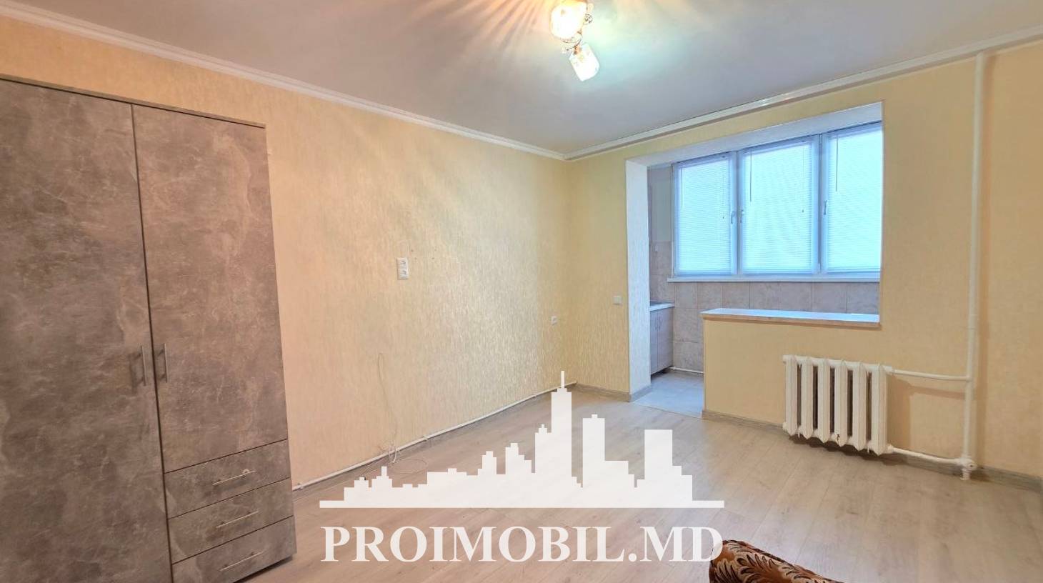 https://images.proimobil.md/0hZoaWB7iA3_-XEXaroTlAhQ2mQa9U_AOtaZ6w1WuJw/watermark:0.75:so:0:30:0.39/resize:fill:1460:816:1/gravity:ce/bG9jYWw6Ly8vZXN0YXRlL2xyL2ZiNWM1ZjYwLWM3MmMtNGIxNi05OWJjLWIzZDcwOGRhODNkMC5qcGVn