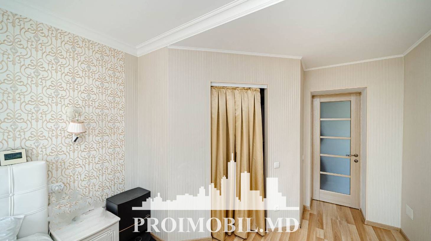 https://images.proimobil.md/0jSgNOdIep_sy3DZBIHHtBx6vymd648QC8qMoQSOwyU/watermark:0.75:so:0:30:0.39/resize:fill:1460:816:1/gravity:ce/bG9jYWw6Ly8vZXN0YXRlL2xyL2U2OWE2NWZiLTZhMWQtNDc2NC05ZjI4LTdkOTMwZWRiNjMzZC5qcGVn
