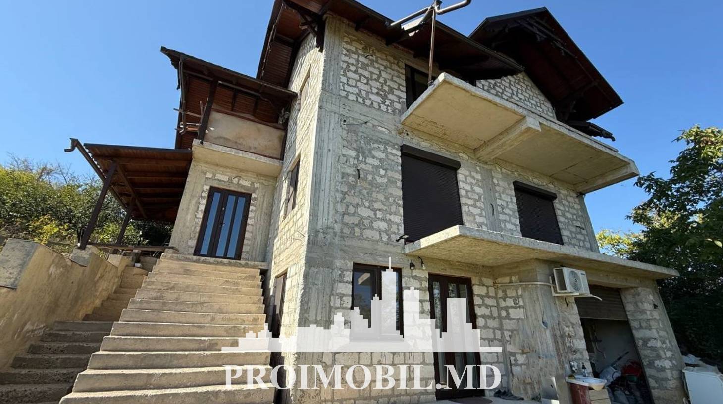 https://images.proimobil.md/0m01kWx9Uy6u5sYzQtzV1R2CoGMkwc3l8owRcZBO5Og/watermark:0.75:so:0:30:0.39/resize:fill:1460:816:1/gravity:ce/bG9jYWw6Ly8vZXN0YXRlL2xyLzgwMzhjZGUyLThjZDQtNDgxZi1hNjkwLWFjZGNjNTRhNzk5Zi5qcGVn