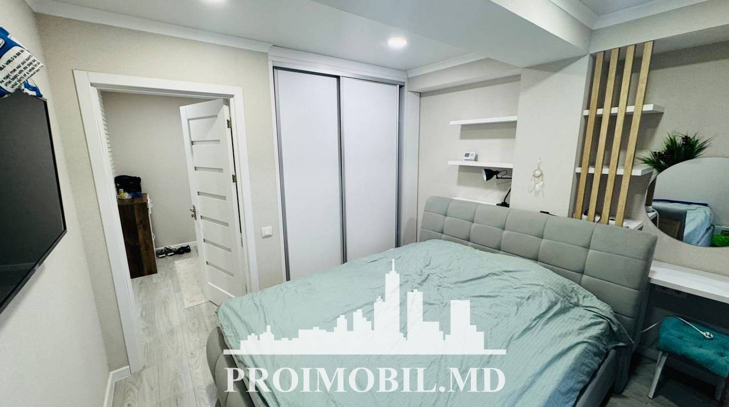 https://images.proimobil.md/0m6DoCU2tc9R1dYwCqLKQUhXTQAJgdXtk1DoR-uOL3k/watermark:0.75:so:0:30:0.39/resize:fill:1460:816:1/gravity:ce/bG9jYWw6Ly8vZXN0YXRlL2xyLzczNjgwZjZkLWVmZTctNDQyNy1hMWNjLThhZDRiYWU3MTY1ZC5qcGVn