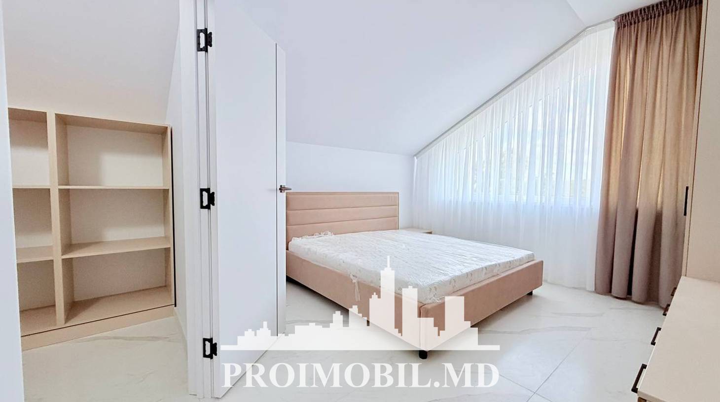 https://images.proimobil.md/0mQ1fgPRUSk5xY1KKAWpPYdPBHCZd5PGXvz5hNWW25g/watermark:0.75:so:0:30:0.39/resize:fill:1460:816:1/gravity:ce/bG9jYWw6Ly8vZXN0YXRlL2xyLzVhMjYyZjUzLWFkZTgtNGNiYS1hOGJhLThmZGFiNmU4NjVhZi5qcGVn