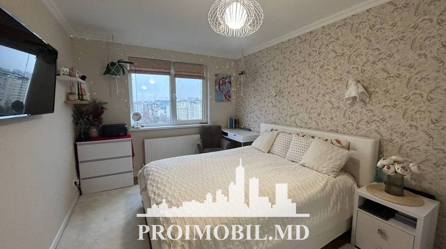 https://images.proimobil.md/0rAW8j4WplmarRwHjjabTJY2Ld7NrALa57Nuulb455A/watermark:0.75:so:0:30:0.39/resize:fill:1460:816:1/gravity:ce/bG9jYWw6Ly8vZXN0YXRlL2xyL2FlOGYxNDM1LWU0NGYtNDJkZi1iMWEzLTU1YTFhM2UyOGY0My5qcGVn