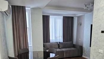 https://images.proimobil.md/0sEPNuOzxtby6iJkA8X1xkU6mW_HDx7AI7vIcF6obvQ/resize:fill:350:198:1/gravity:ce/bG9jYWw6Ly8vZXN0YXRlL2xyLzE2N2I3MDMwLTczMGUtNGUzZS04NTFkLWRjNTYxN2MzNmE3MS5qcGVn