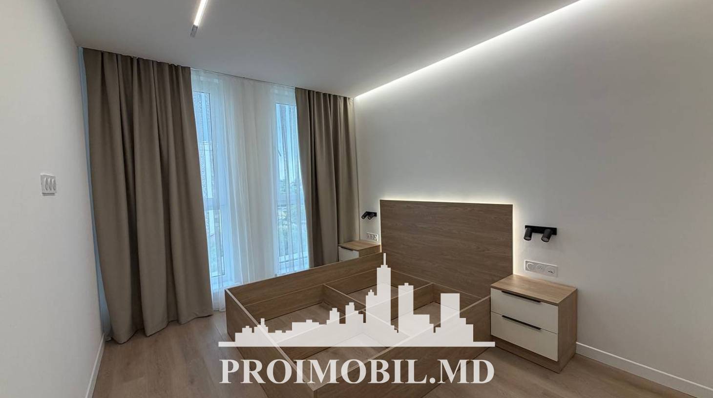https://images.proimobil.md/0twhBBEf5onZg0qukfxvM2HuGMYe9Fl-19DViP-V3_U/watermark:0.75:so:0:30:0.39/resize:fill:1460:816:1/gravity:ce/bG9jYWw6Ly8vZXN0YXRlL2xyL2RiYjhmYjBkLTU4YWMtNDIwZC04Njg1LTkyOWNjMjJmMTZkMS5qcGVn