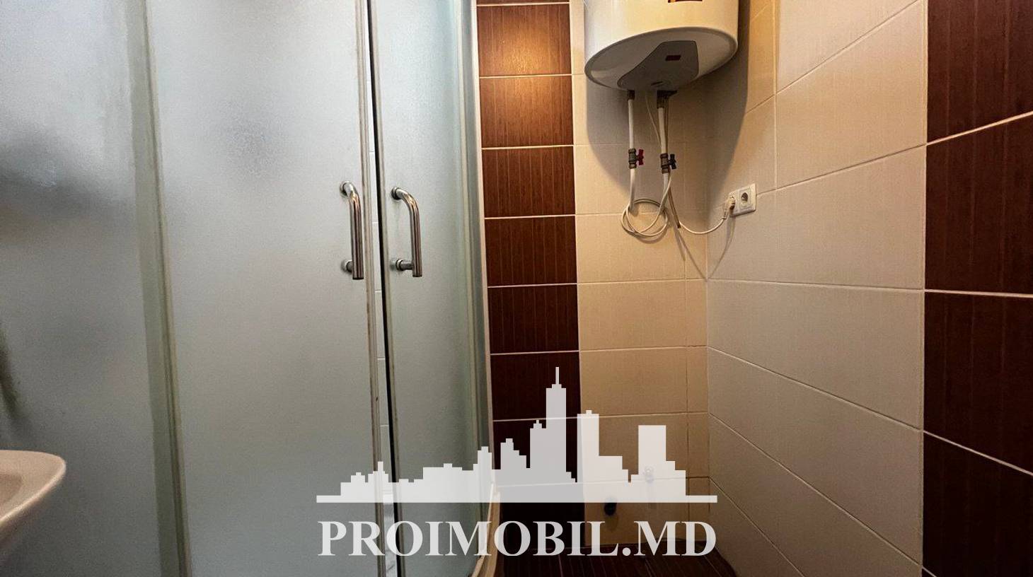 https://images.proimobil.md/0uu6CHzUwil6TScrCSqEufIV0lxcsryME5ZBG6HK54Y/watermark:0.75:so:0:30:0.39/resize:fill:1460:816:1/gravity:ce/bG9jYWw6Ly8vZXN0YXRlL2xyL2E4MzhjNGNkLTQ1YWYtNGIzZC04MWRjLThmYzNmNGRmMTYzOS5qcGVn