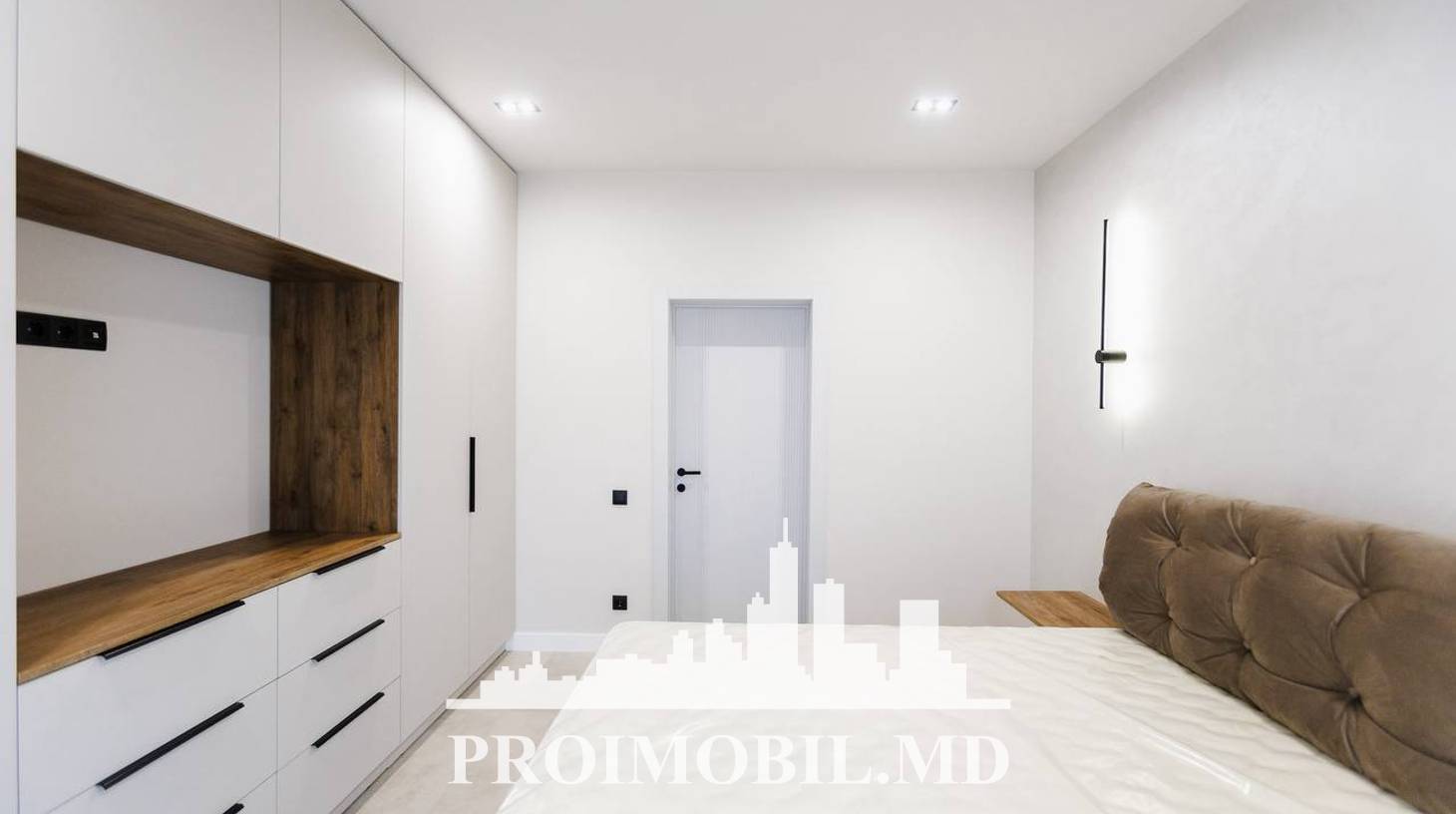 https://images.proimobil.md/0xabj-qA5uQXfuaJ5NYXed6xrqzNLuxxk4Xoj8PeUrs/watermark:0.75:so:0:30:0.39/resize:fill:1460:816:1/gravity:ce/bG9jYWw6Ly8vZXN0YXRlL2xyL2VkMjU0YjdiLTgzMGYtNDcyYi05YWJkLTIxMjY0NzI1NjlkYy5qcGVn